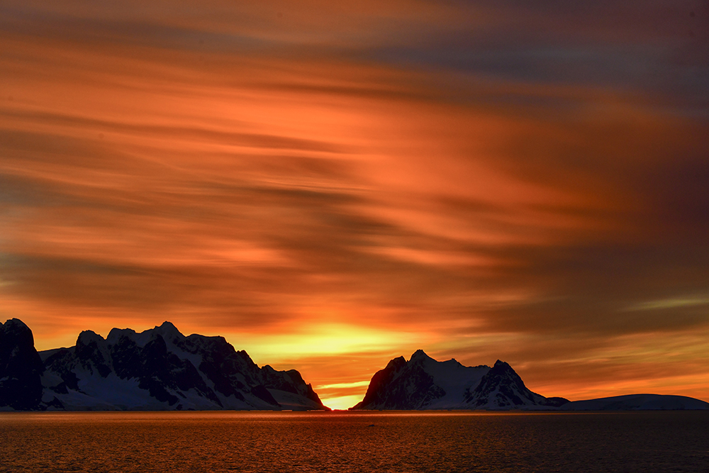 antarctica photo tour polar latitudes