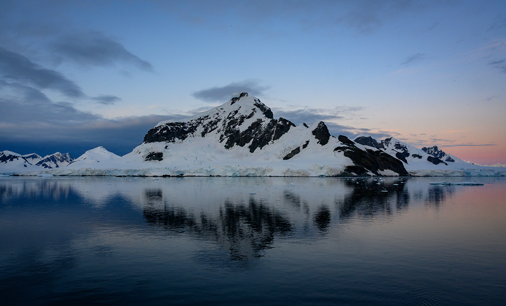 antarctica photo tour polar latitudes
